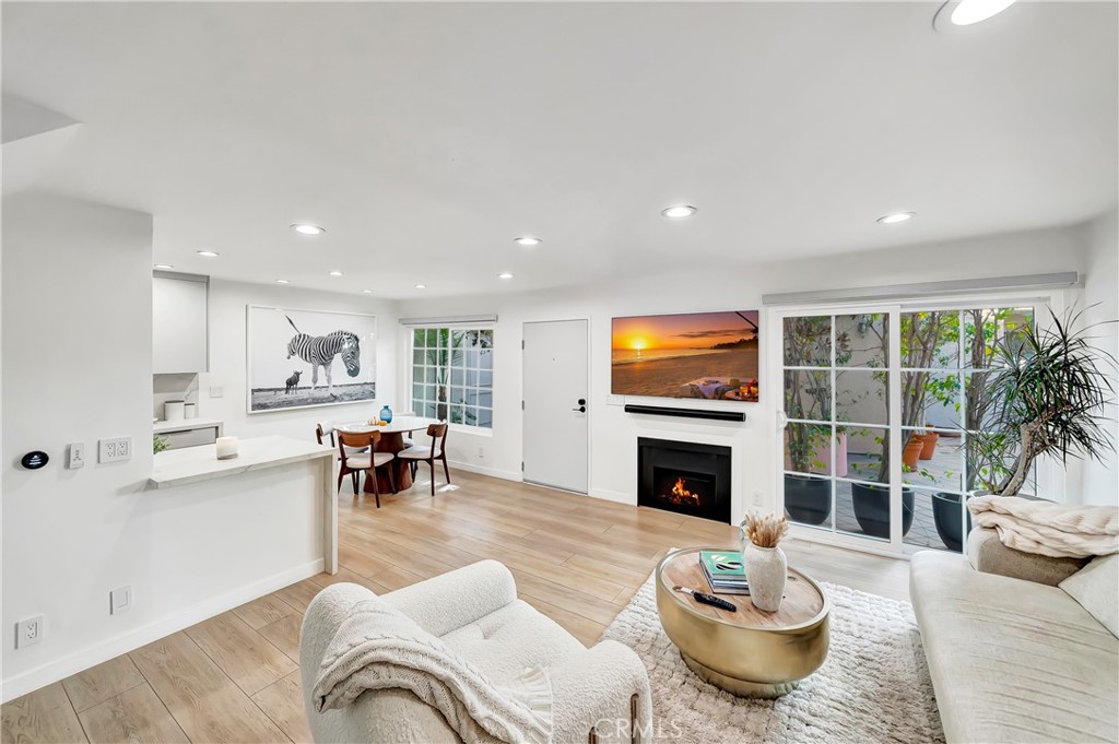 14727 West Magnolia Boulevard, Unit 126 Sherman Oaks, CA 91403 - Photo 8 of 42