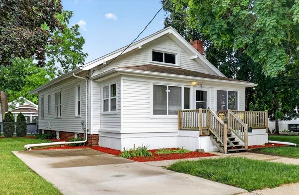 $220,000 | 516 North Walnut Street, Janesville, WI 53548