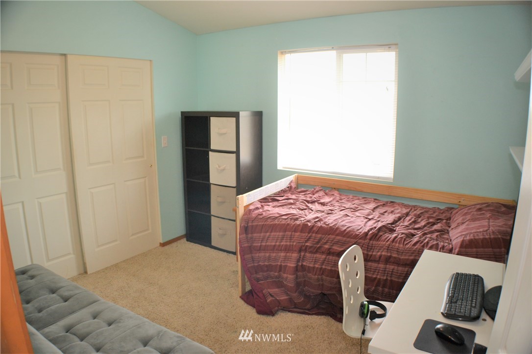 5022 188th Court Southwest Rochester, WA 98579 - Photo 14 of 25 Gallery Image 14