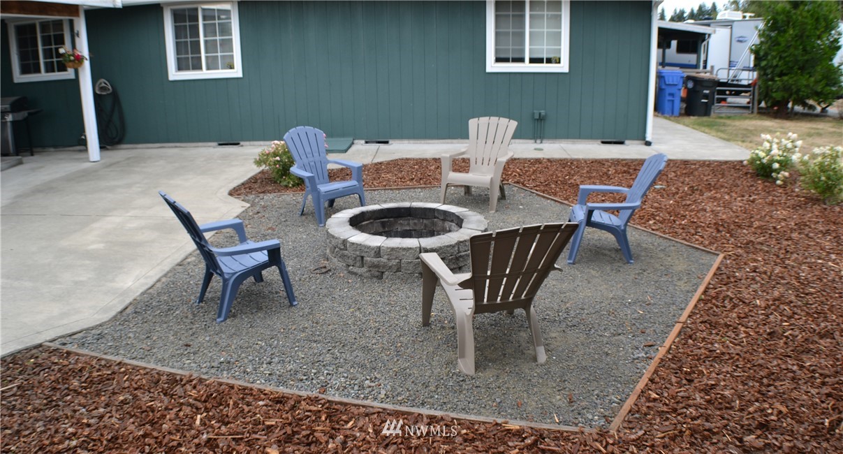 5022 188th Court Southwest Rochester, WA 98579 - Photo 7 of 25 Gallery Image 7