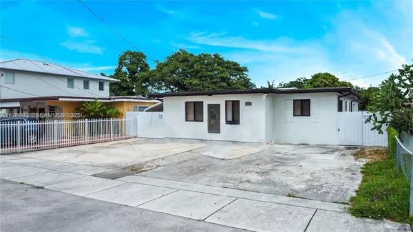 $1,049,000 | 7225 Southwest 21st Street, Miami, FL 33155