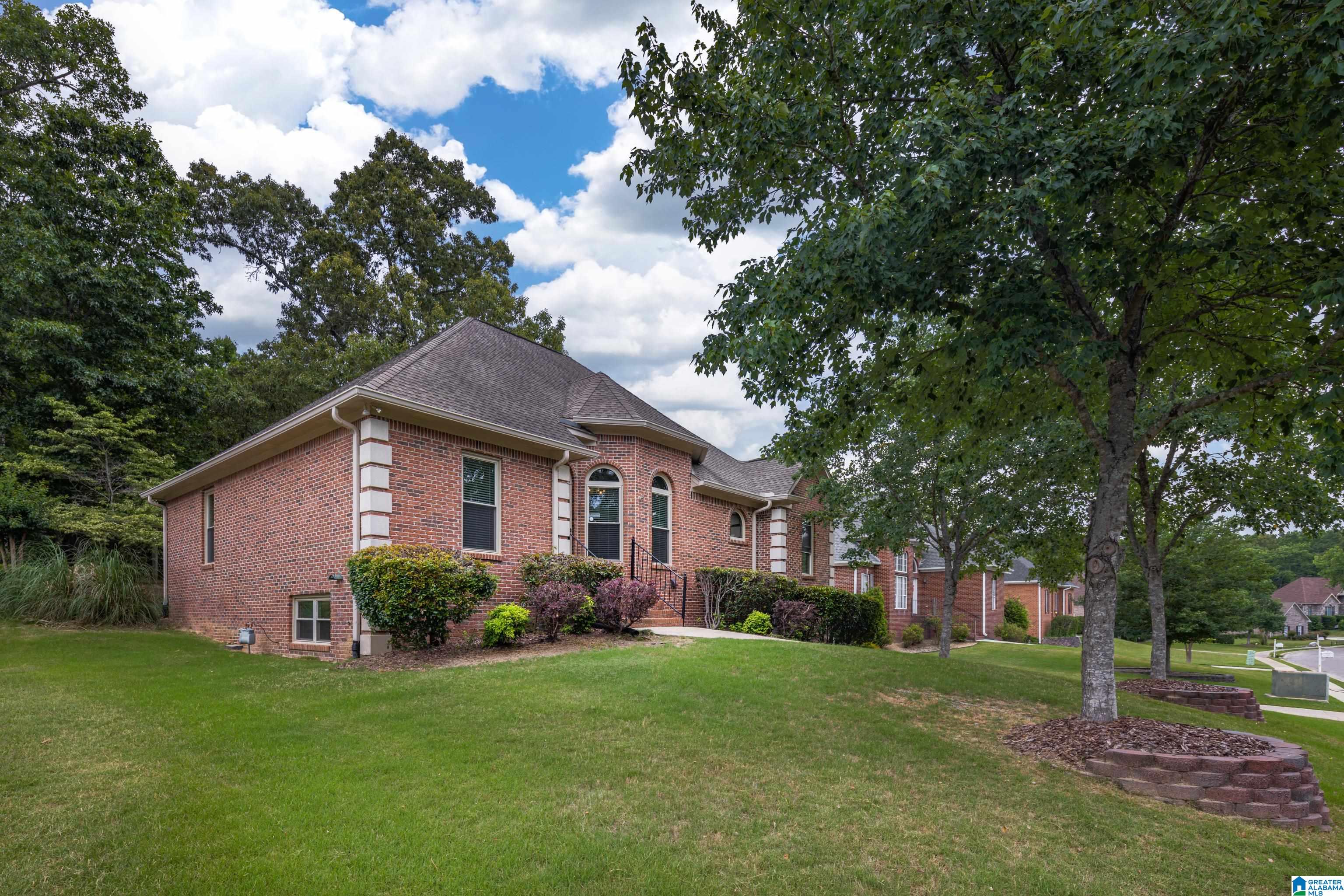 134 Shiraz Street Alabaster, AL 35007 - Photo 3 of 44