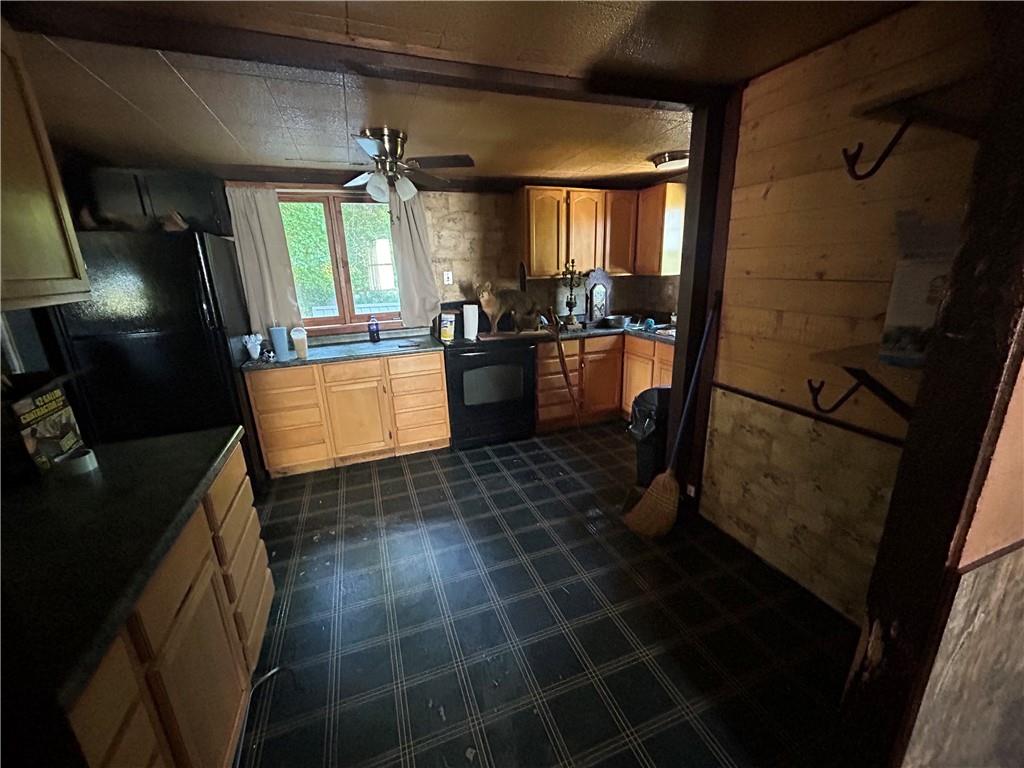 123 Gates Road Adah, PA 15410 - Photo 5 of 15