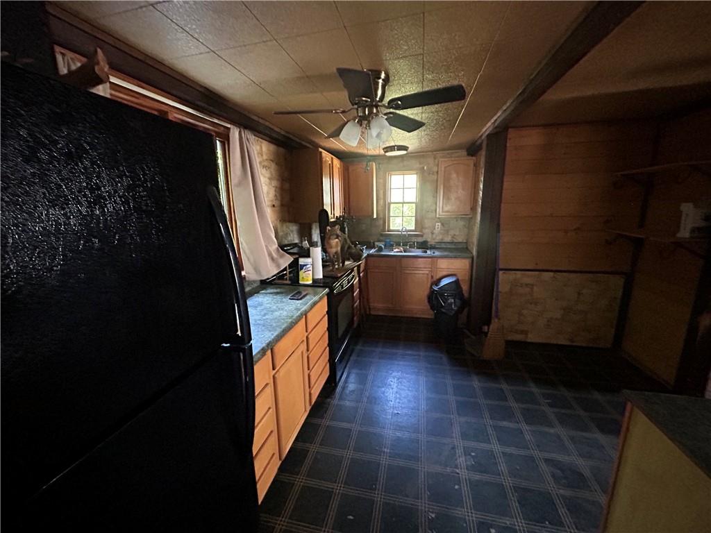 123 Gates Road Adah, PA 15410 - Photo 6 of 15