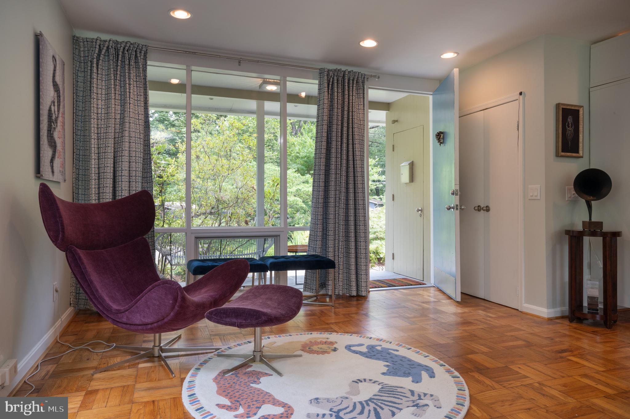 1910 Marthas Road Alexandria, VA 22307 - Photo 15 of 44 Sitting area off Living Room