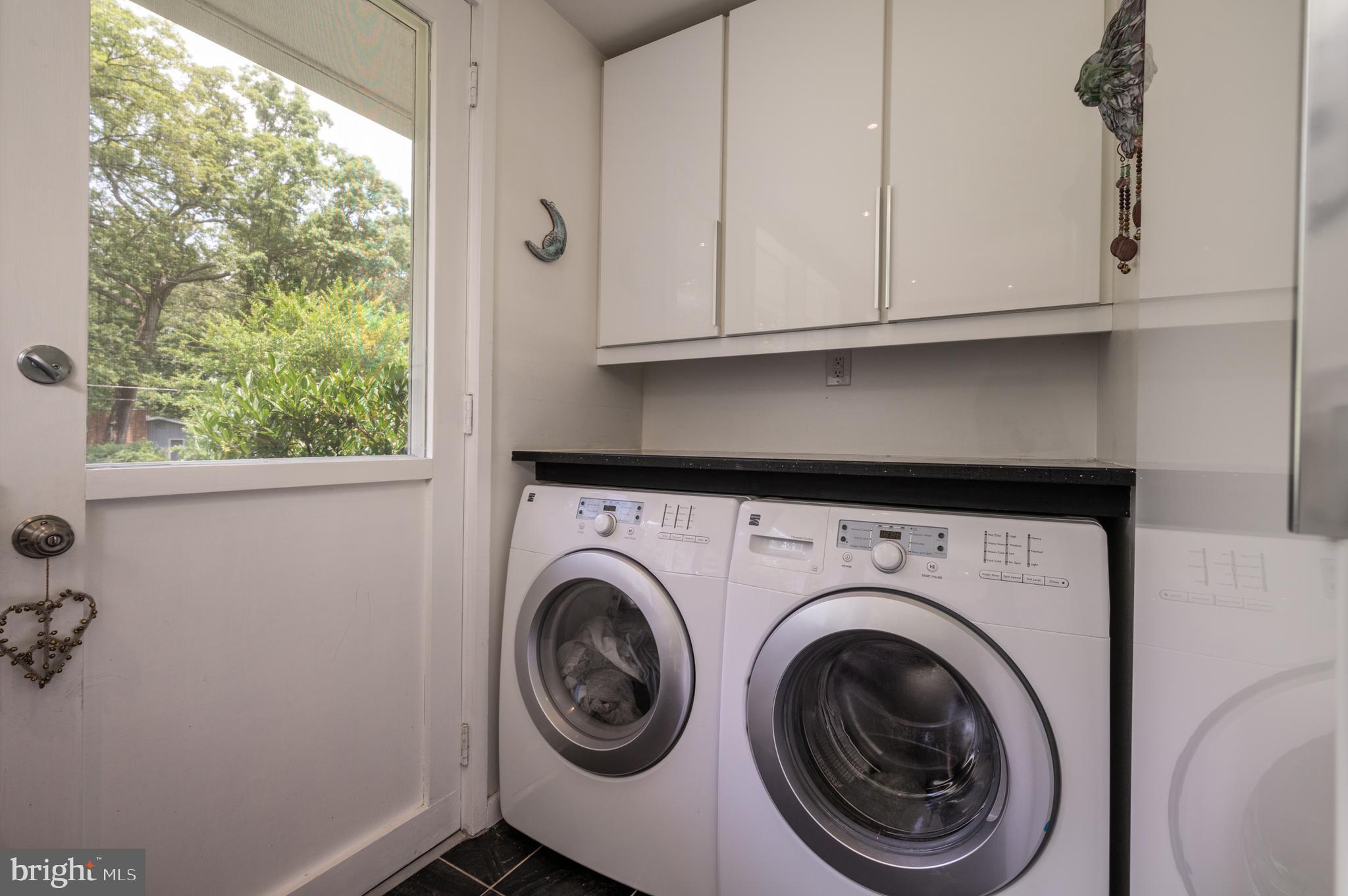 1910 Marthas Road Alexandria, VA 22307 - Photo 20 of 44 Laundry area with cabinets