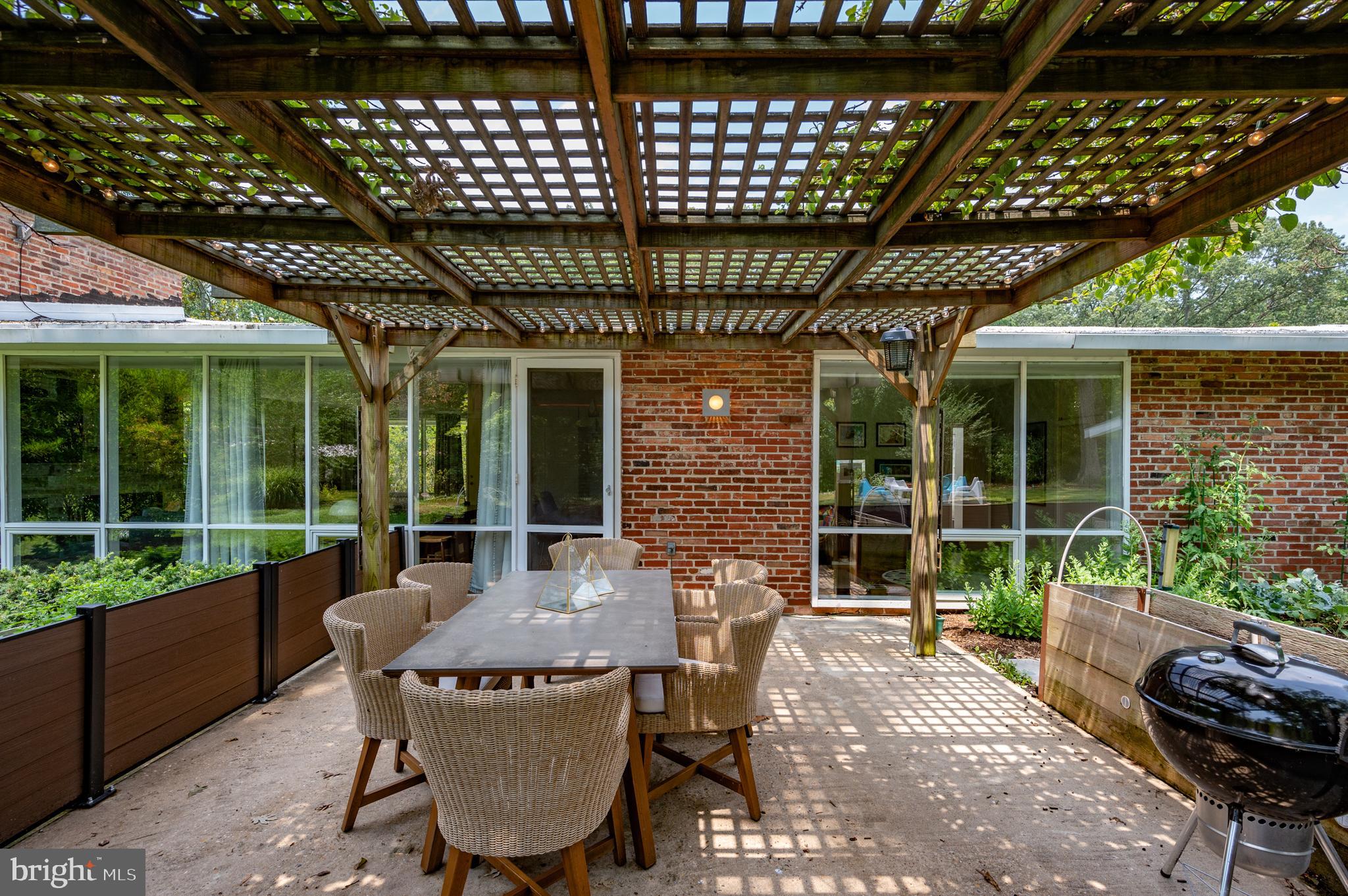 1910 Marthas Road Alexandria, VA 22307 - Photo 31 of 44 View of patio