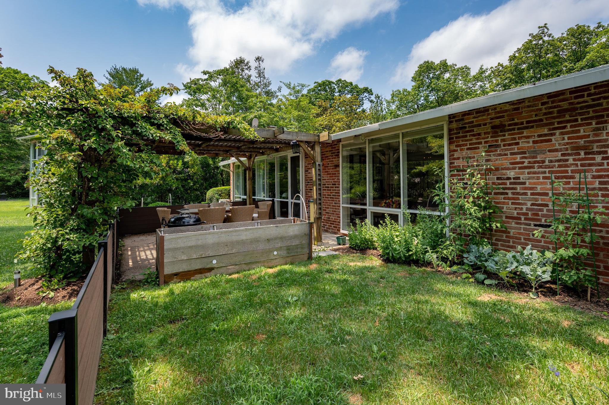1910 Marthas Road Alexandria, VA 22307 - Photo 36 of 44 Exterior