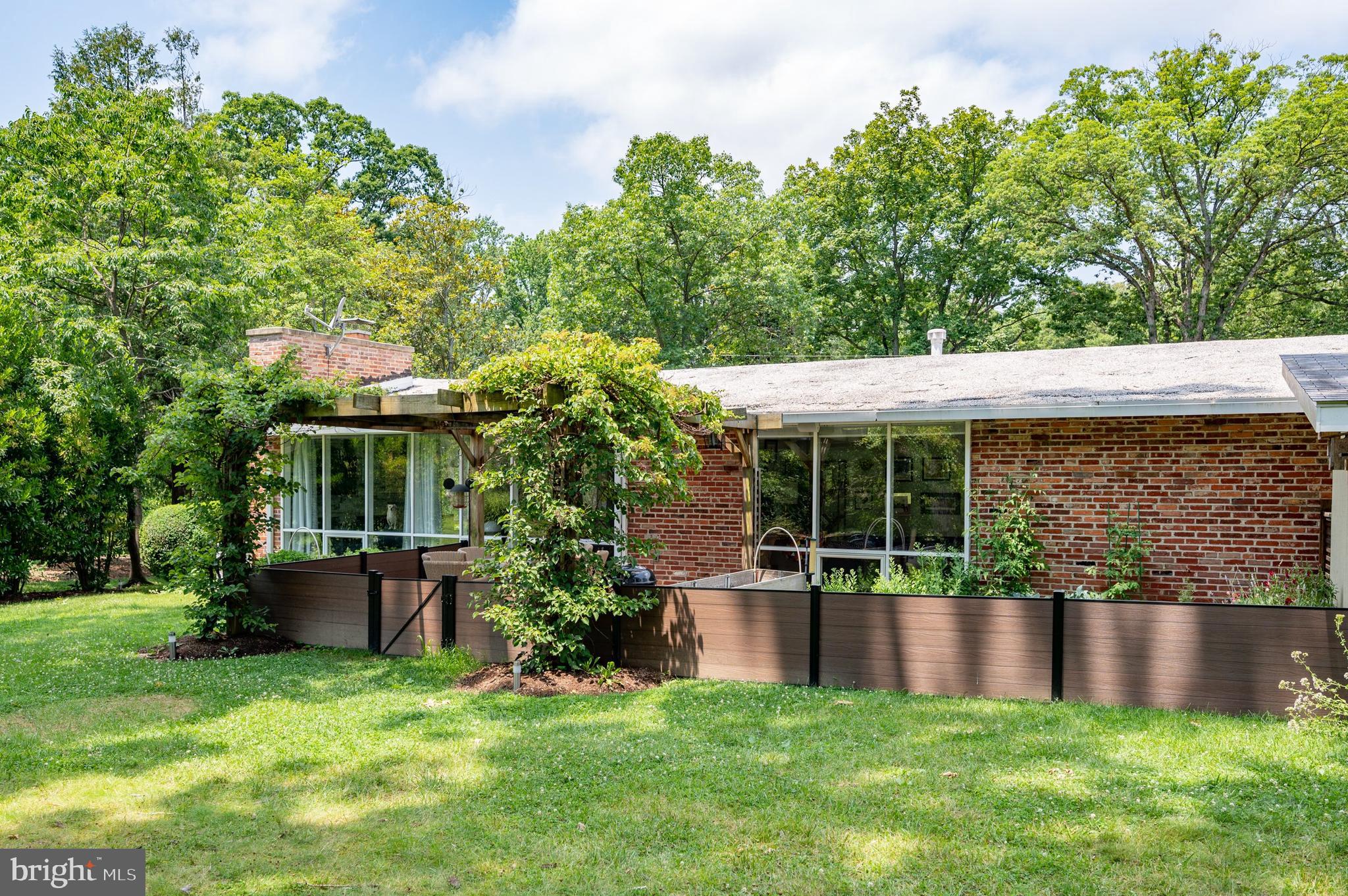 1910 Marthas Road Alexandria, VA 22307 - Photo 37 of 44 Large lot