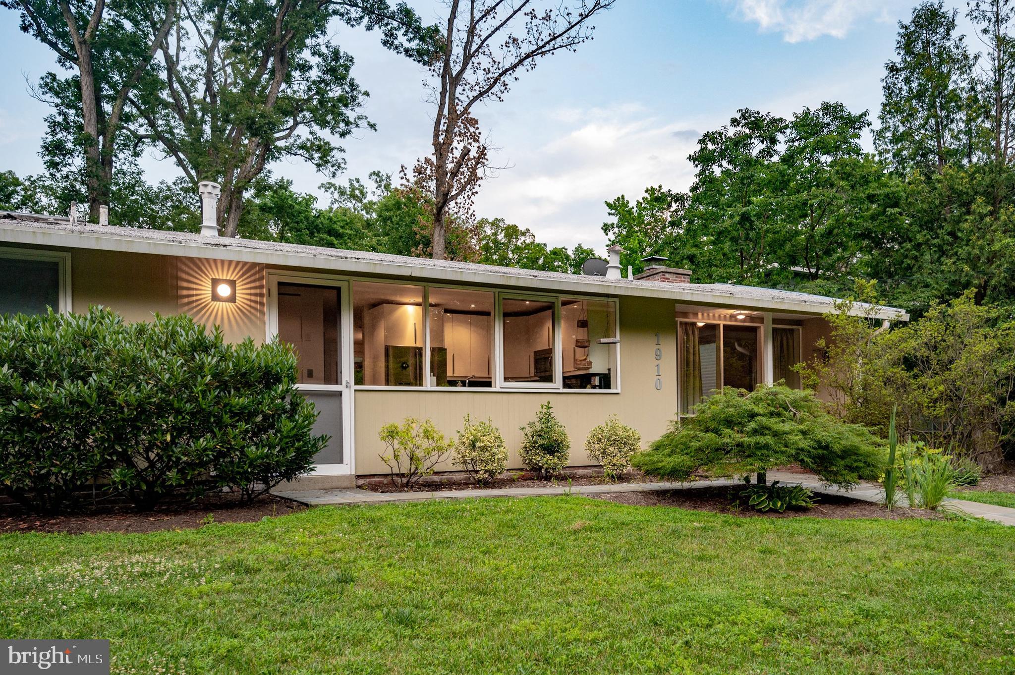 1910 Marthas Road Alexandria, VA 22307 - Photo 43 of 44 View from street