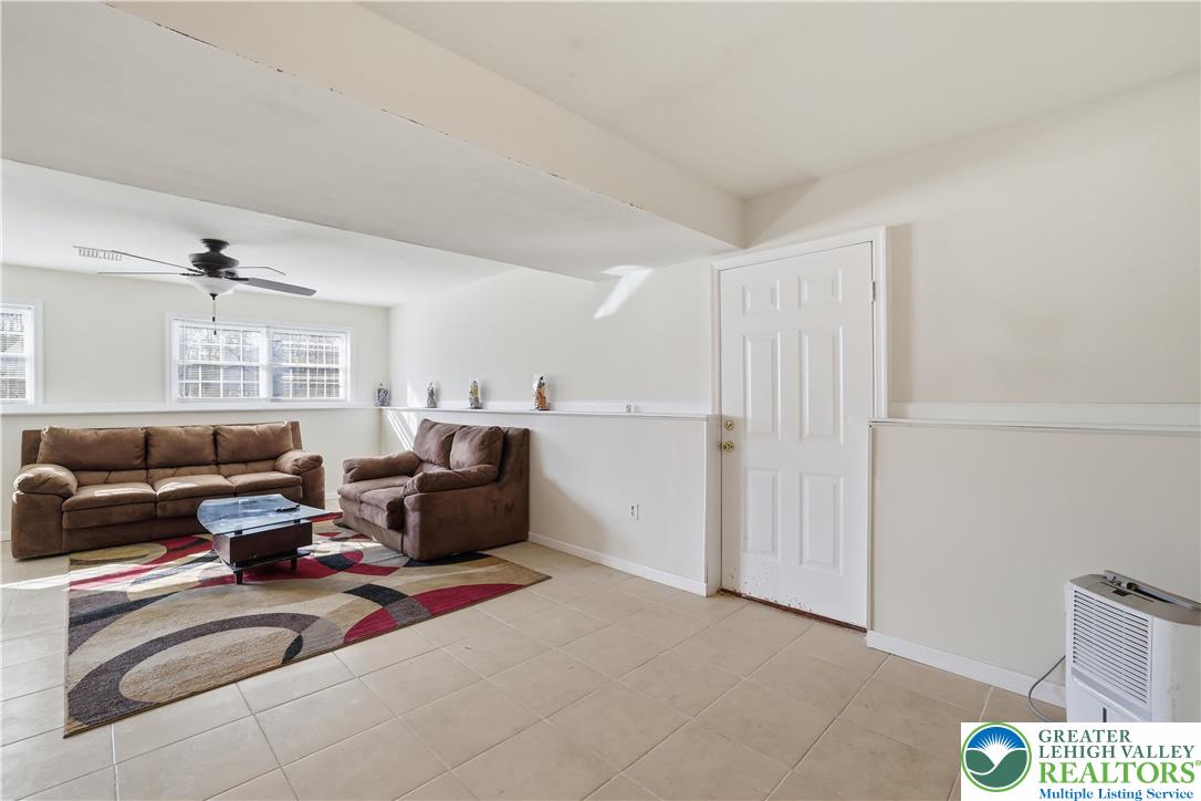 112 Amos Circle Bushkill, PA 18324 - Photo 15 of 52