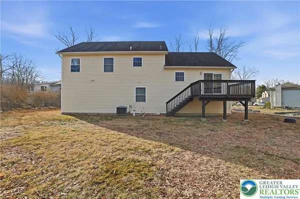 $329,900 | 112 Amos Circle, Bushkill, PA 18324