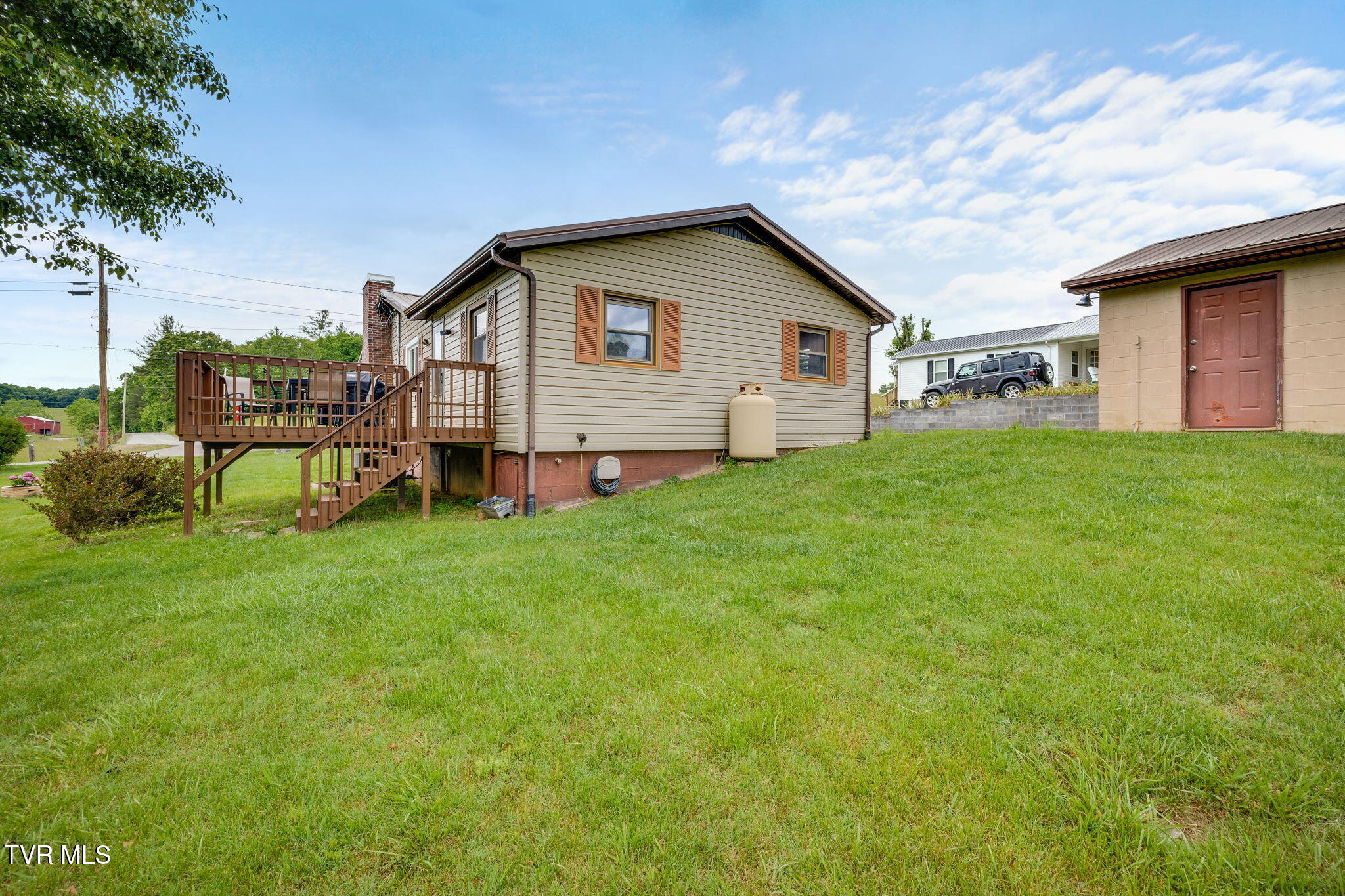 241 Donald Broyles Road Chuckey, TN 37641 - Photo 24 of 31 024