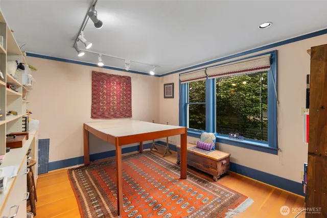 $1,295,000 | 4321 Densmore Avenue North, Seattle, WA 98103