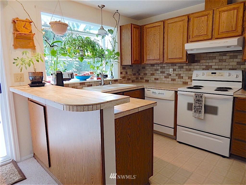 2116 168th Street Southeast Bothell, WA 98012 - Photo 5 of 16