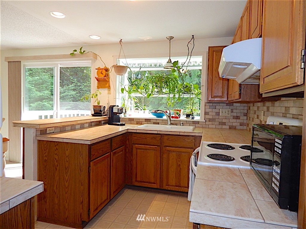 2116 168th Street Southeast Bothell, WA 98012 - Photo 6 of 16