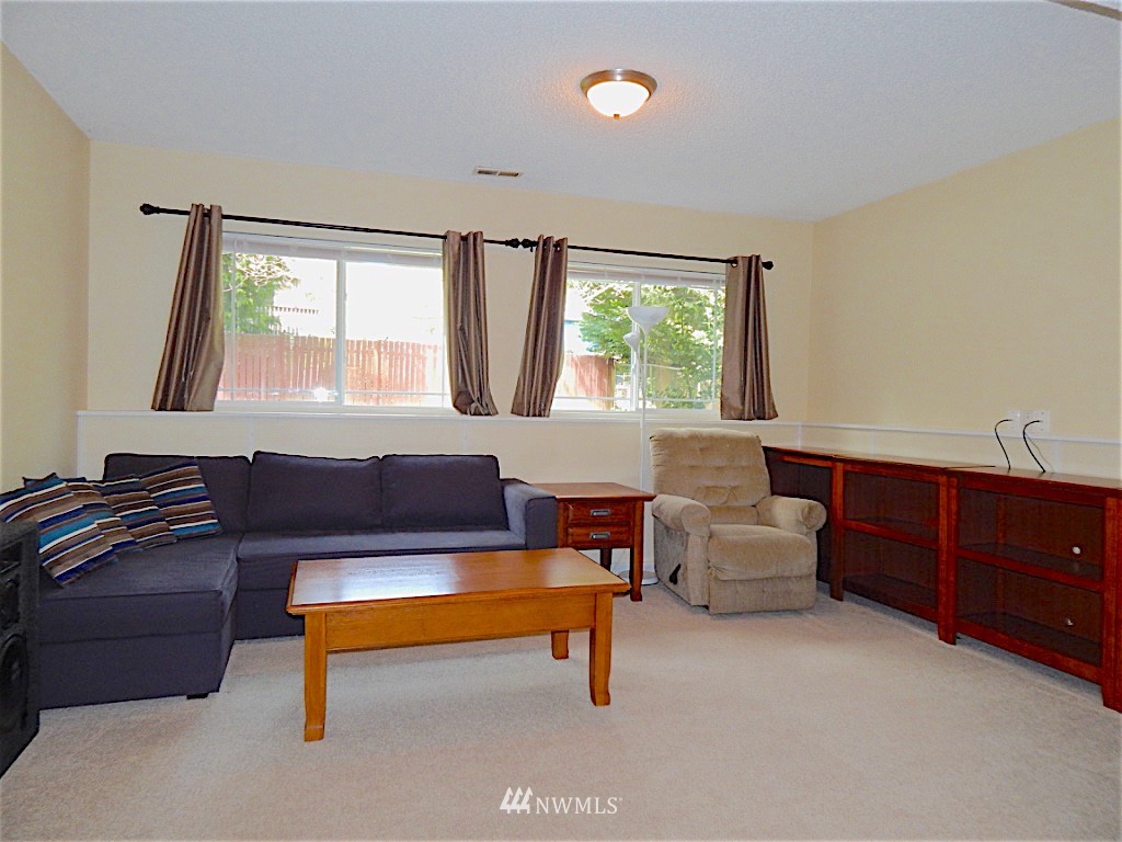 2116 168th Street Southeast Bothell, WA 98012 - Photo 10 of 16