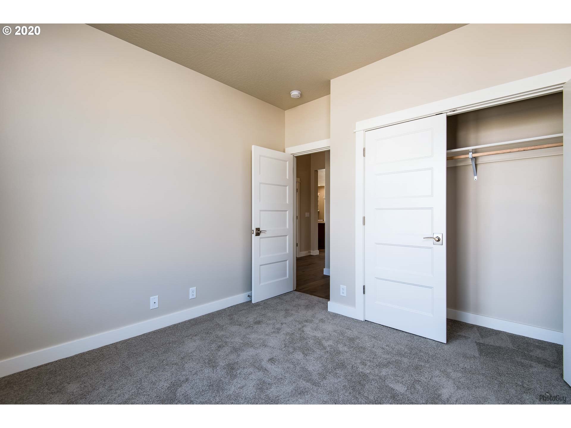 957 South 46th Street Springfield, OR 97478 - Photo 17 of 32 Gallery Image 17