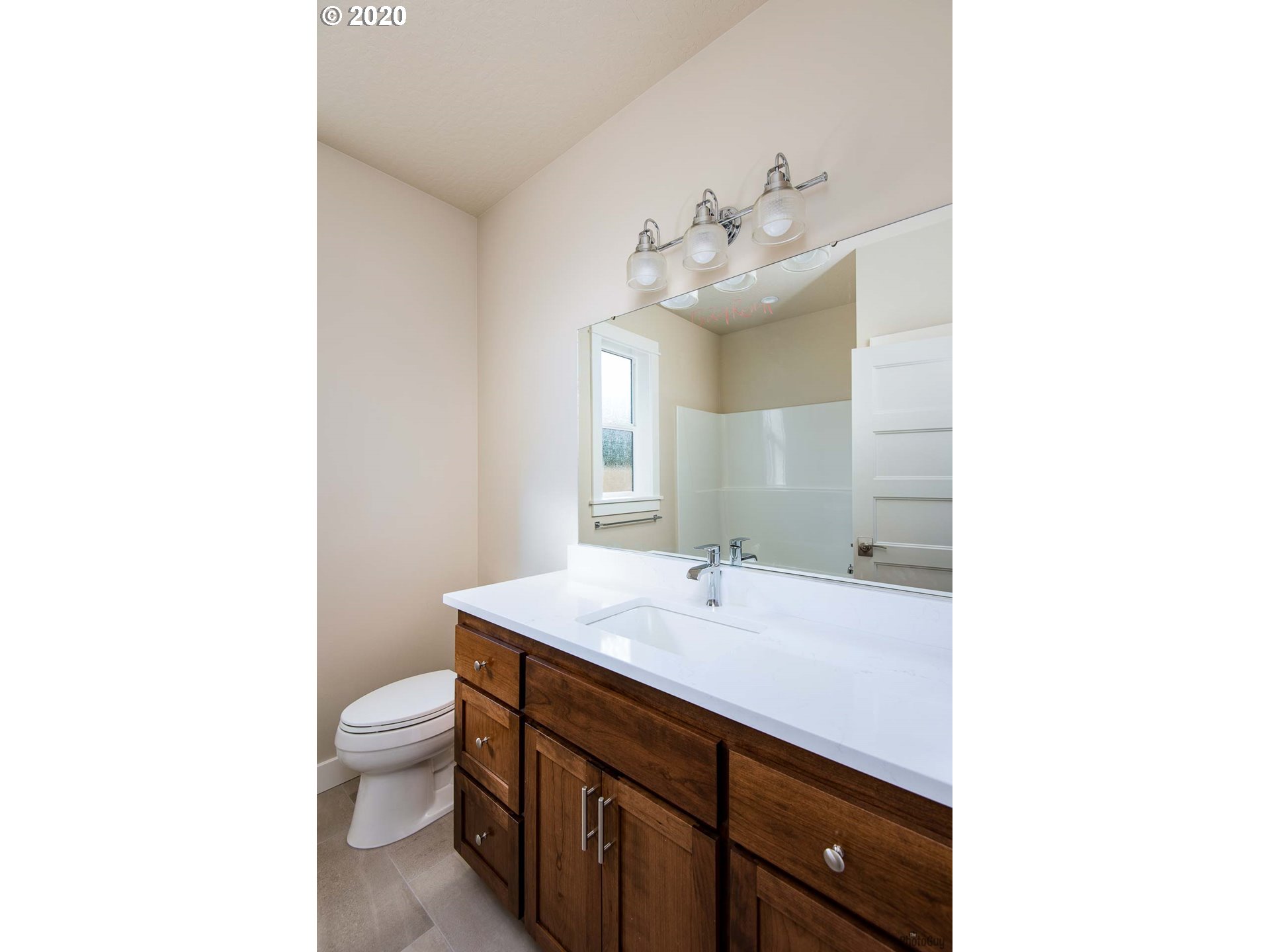 957 South 46th Street Springfield, OR 97478 - Photo 18 of 32 Gallery Image 18
