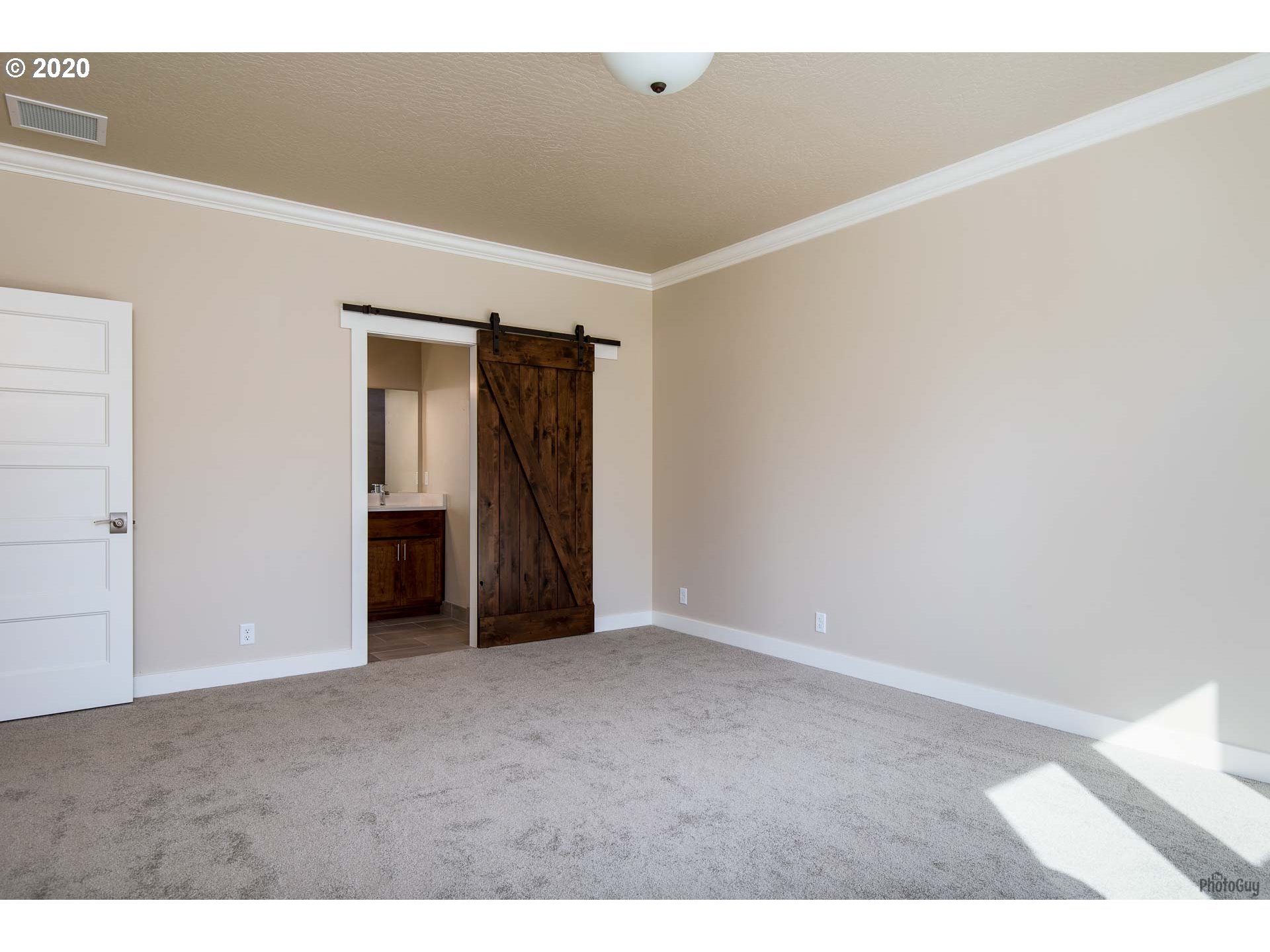 957 South 46th Street Springfield, OR 97478 - Photo 27 of 32 Gallery Image 27