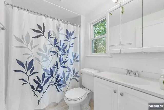 $3,490 | 91 Kingsland Street, Nutley, NJ 07110