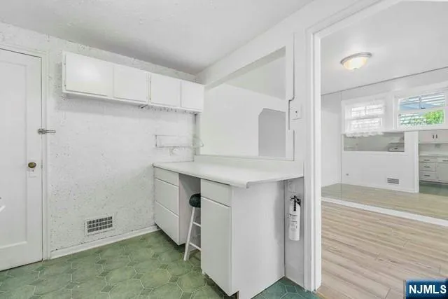 $3,490 | 91 Kingsland Street, Nutley, NJ 07110