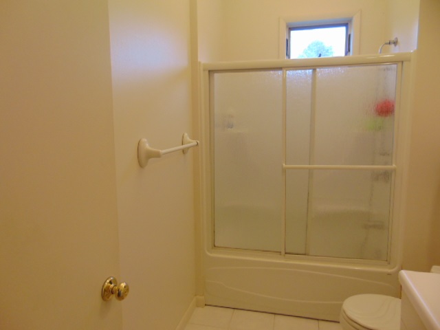 1002 Falkirk Road Alma, MI 48801 - Photo 24 of 32 1882018-23.JPG
