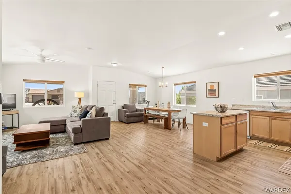 $1,750 | 2631 Bear Mountain Loop, Bullhead City, AZ 86442