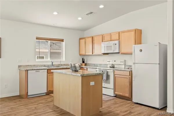 $1,750 | 2631 Bear Mountain Loop, Bullhead City, AZ 86442