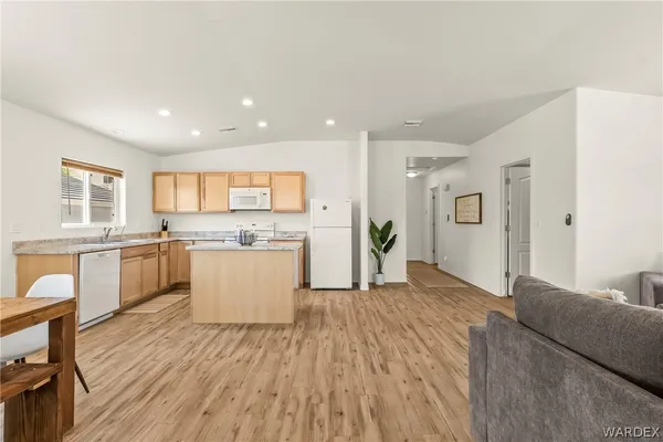 $1,750 | 2631 Bear Mountain Loop, Bullhead City, AZ 86442