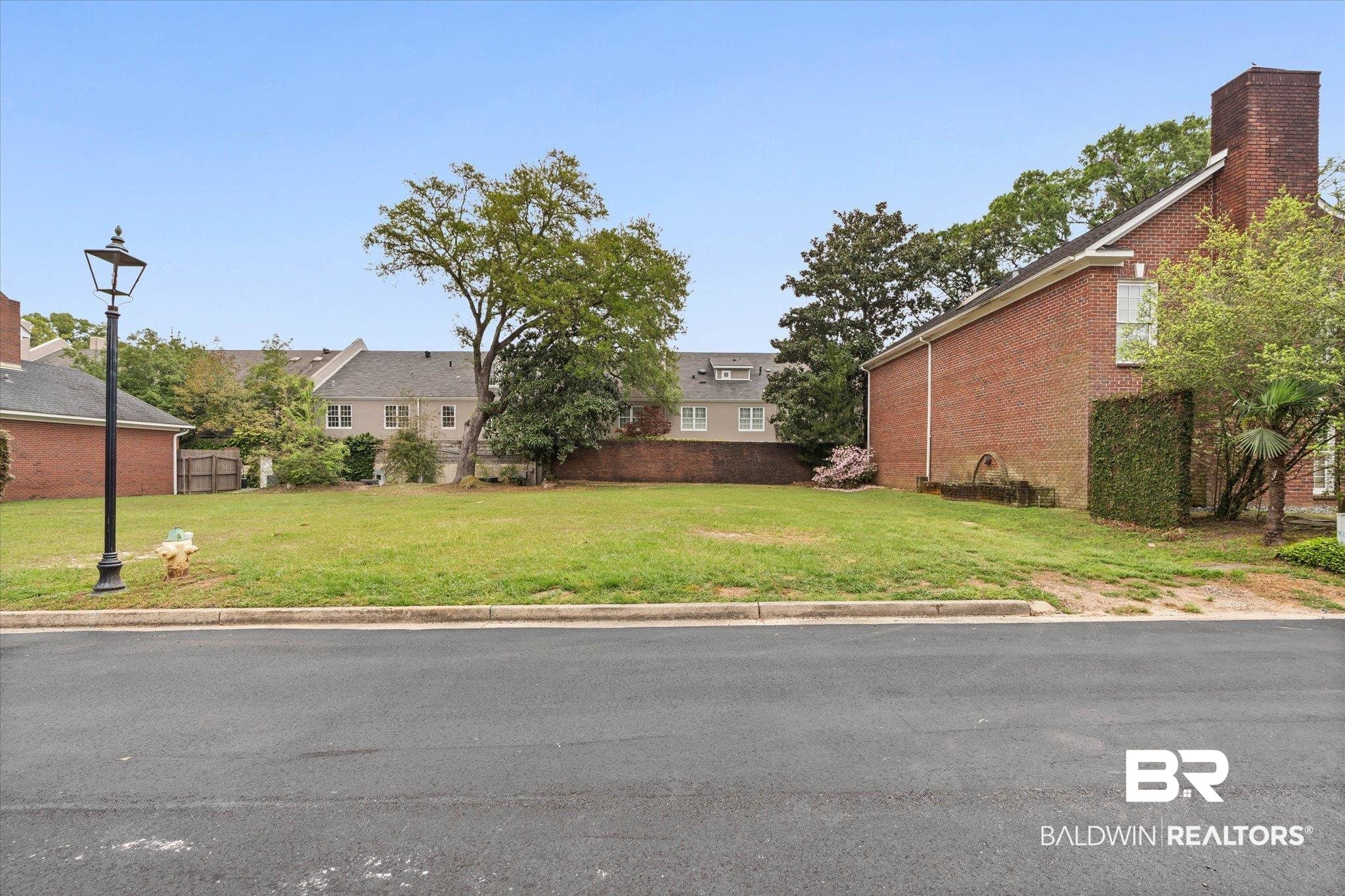 104 Fielding Place Mobile, AL 36608 - Photo 10 of 13 View of yard