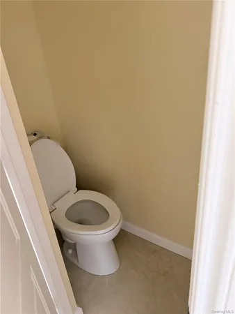 $4,200 | 363 Hewlett Parkway, Hewlett, NY 11557