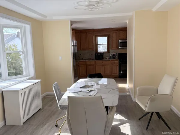 $4,200 | 363 Hewlett Parkway, Hewlett, NY 11557