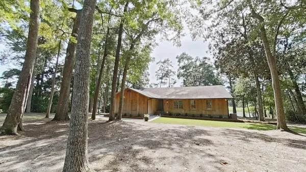 $579,900 | 289 Lake Trace Drive, Thomasville, GA 31757