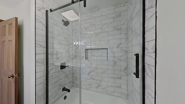 $579,900 | 289 Lake Trace Drive, Thomasville, GA 31757