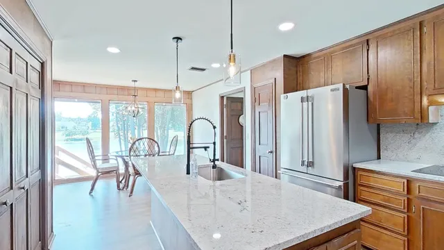 $599,900 | 289 Lake Trace Drive, Thomasville, GA 31757