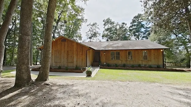 $599,900 | 289 Lake Trace Drive, Thomasville, GA 31757