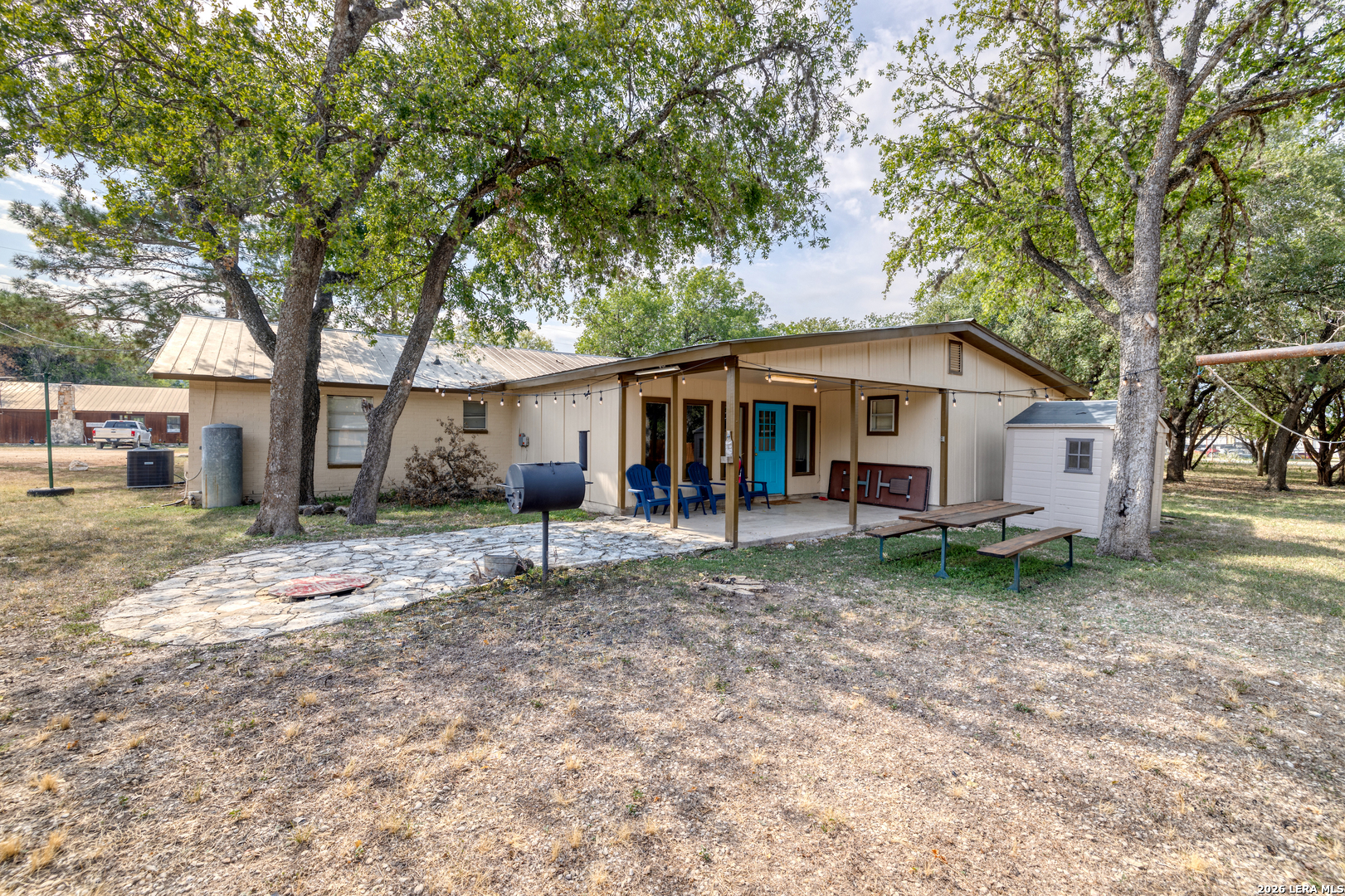 100 Pineview Road Concan, TX 78838 - Photo 6 of 41