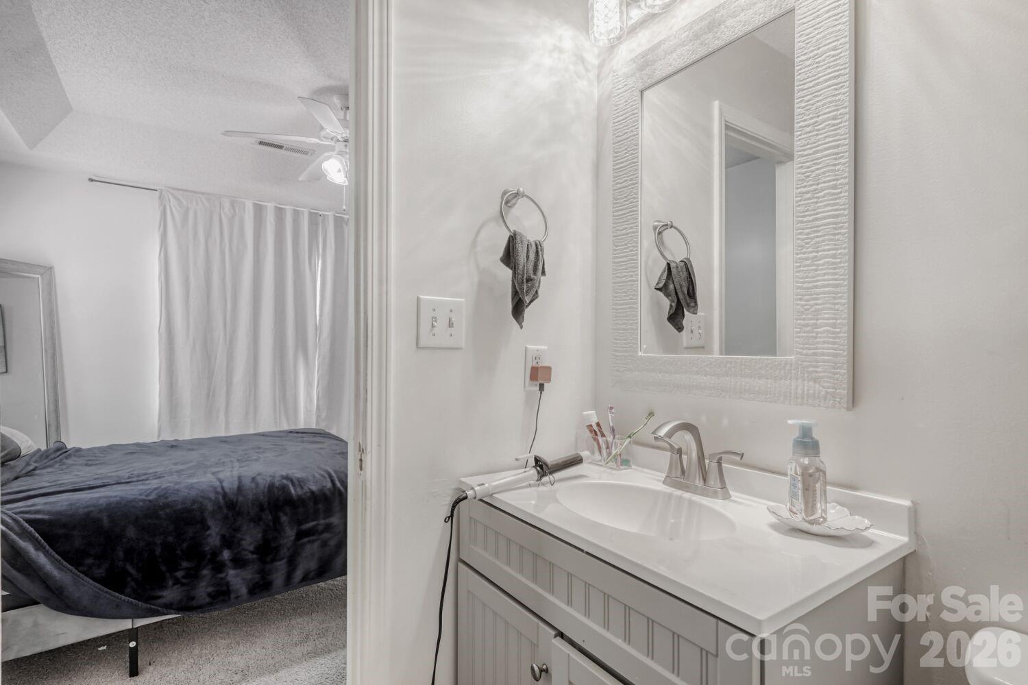 1412 Bells Knox Road Charlotte, NC 28214 - Photo 23 of 28