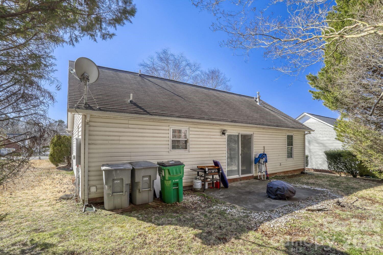 1412 Bells Knox Road Charlotte, NC 28214 - Photo 25 of 28