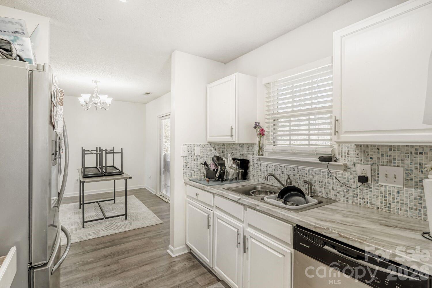 1412 Bells Knox Road Charlotte, NC 28214 - Photo 4 of 28