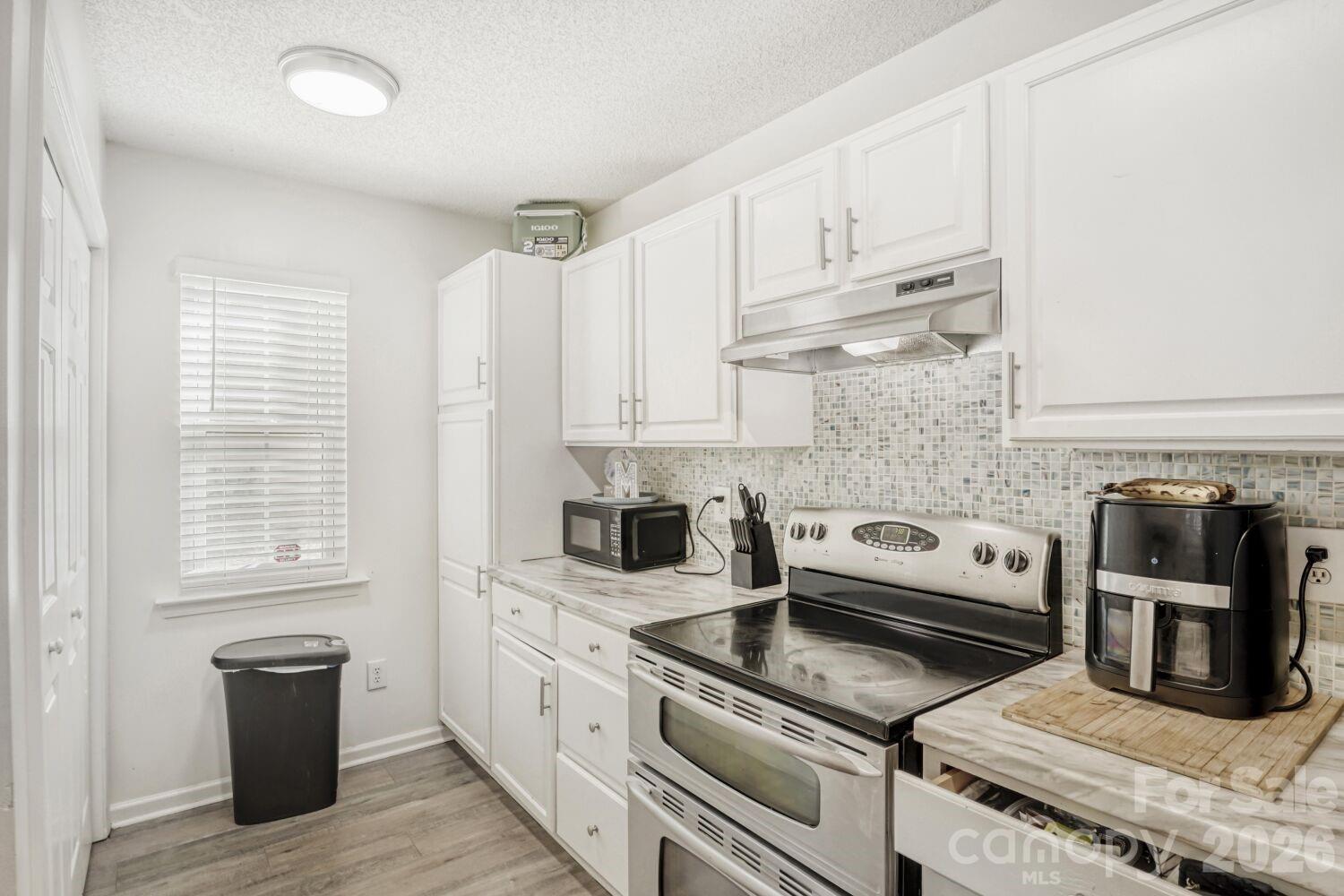 1412 Bells Knox Road Charlotte, NC 28214 - Photo 6 of 28