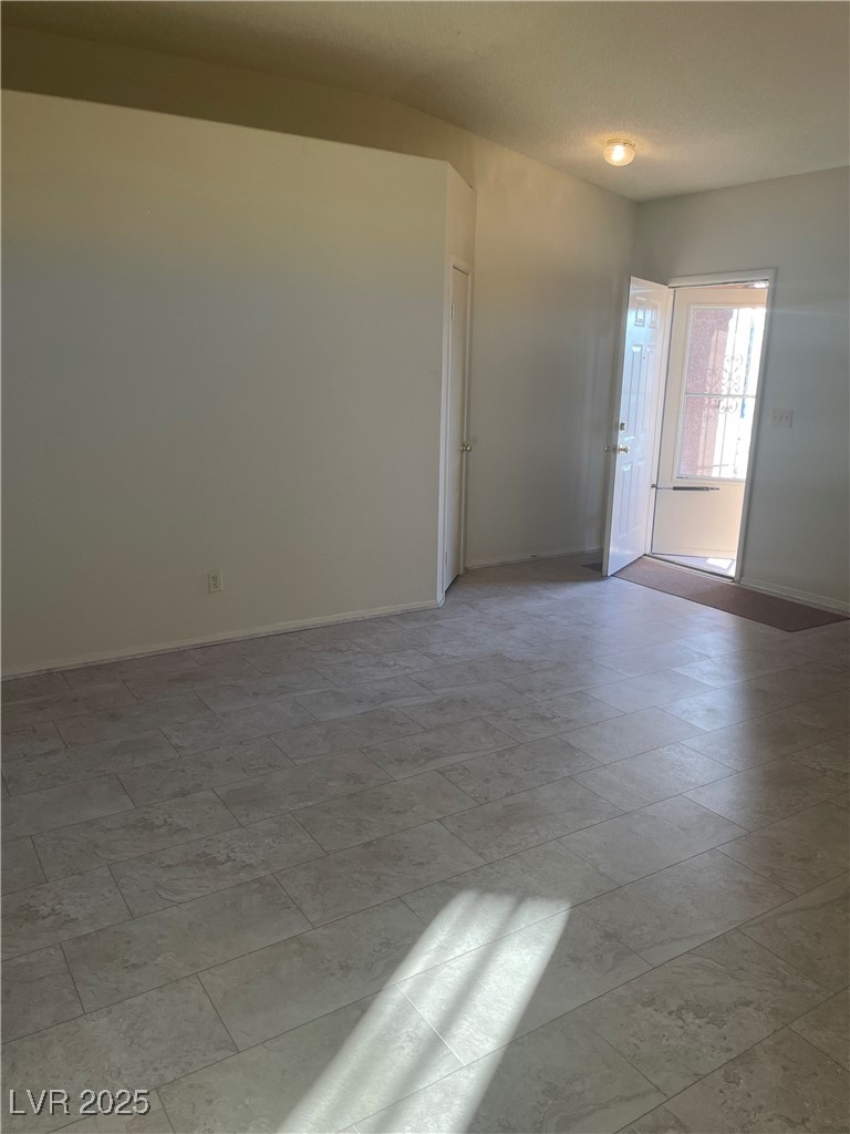 609 West Victory Road Henderson, NV 89015 - Photo 3 of 21