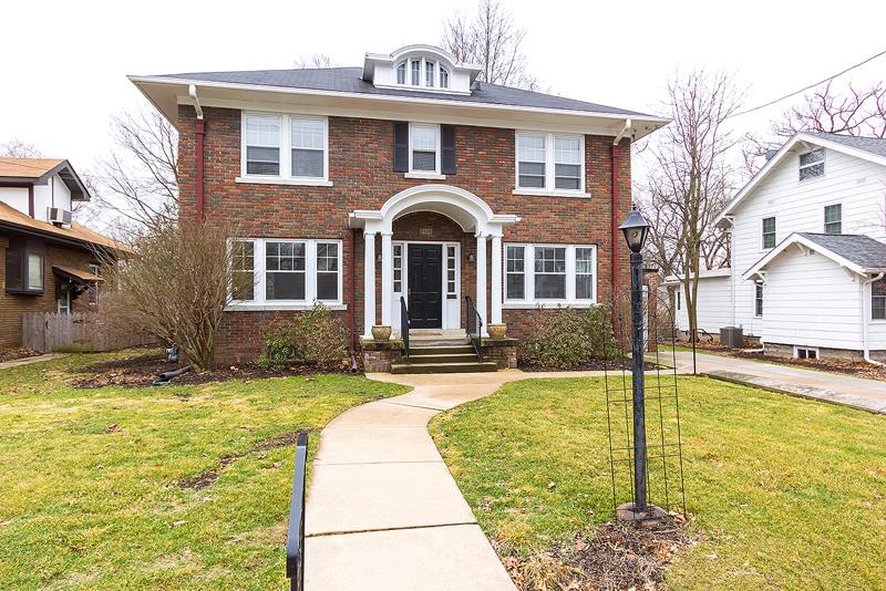 2739 Middle Road Davenport, IA 52803 - Photo 1 of 24 Gallery Image 1