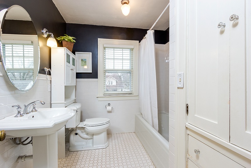 2739 Middle Road Davenport, IA 52803 - Photo 16 of 24 Gallery Image 16