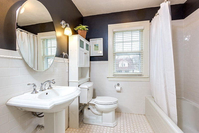 2739 Middle Road Davenport, IA 52803 - Photo 17 of 24 Gallery Image 17