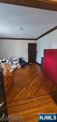 a view of room with an empty space