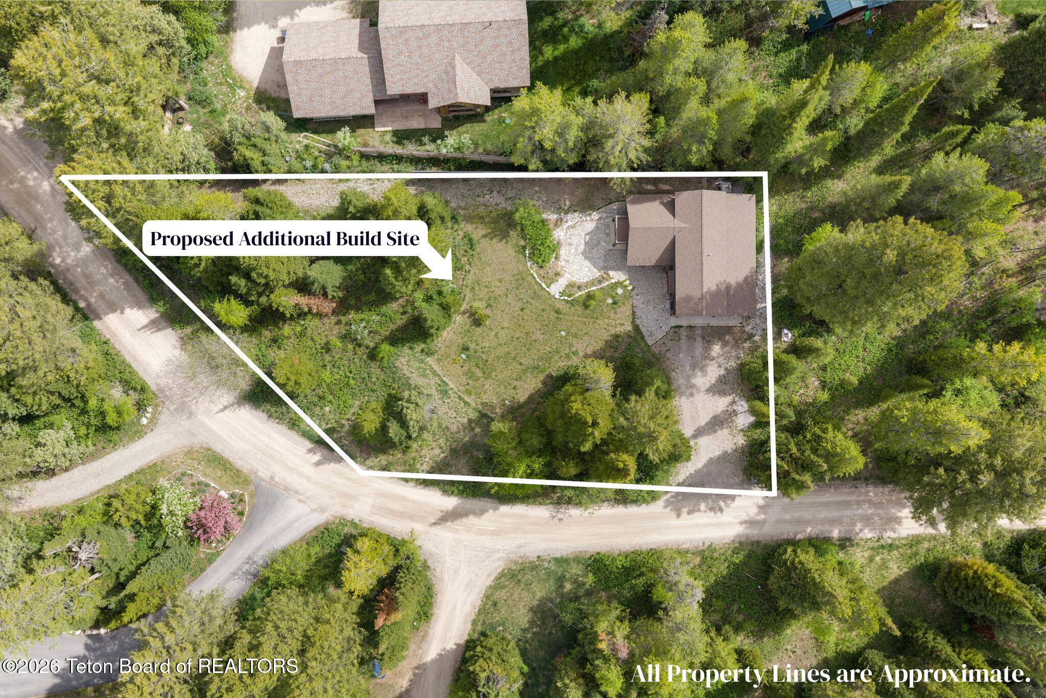 386 Spruce Street Alpine, WY 83128 - Photo 4 of 29 All Property Lines are Approximate. (2)