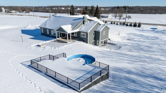 $825,000 | N254 Highway 45, Auburn, WI 53040