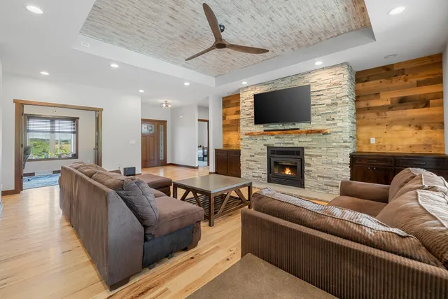 $825,000 | N254 Highway 45, Auburn, WI 53040